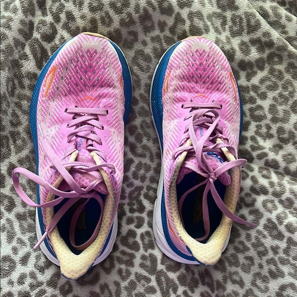Hoka Clifton 9 Pink and Blue